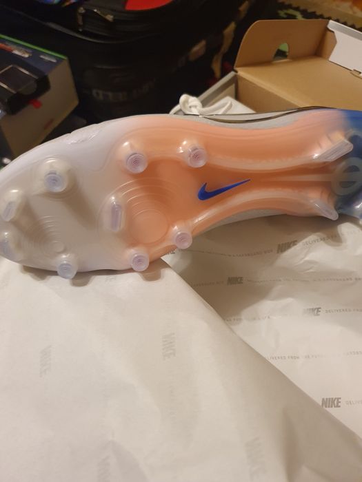 Ghete de fotbal/ Legend 10 Elite