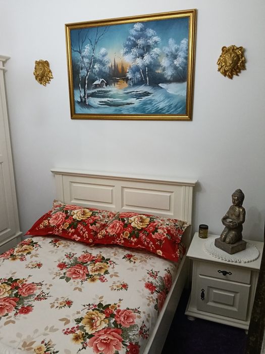 Închiriez camera la bloc
