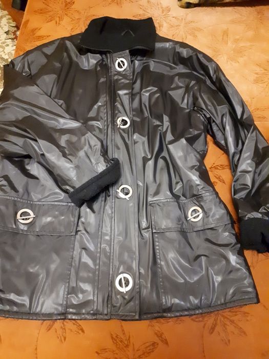 Куртки зима  в идеальном состоянии