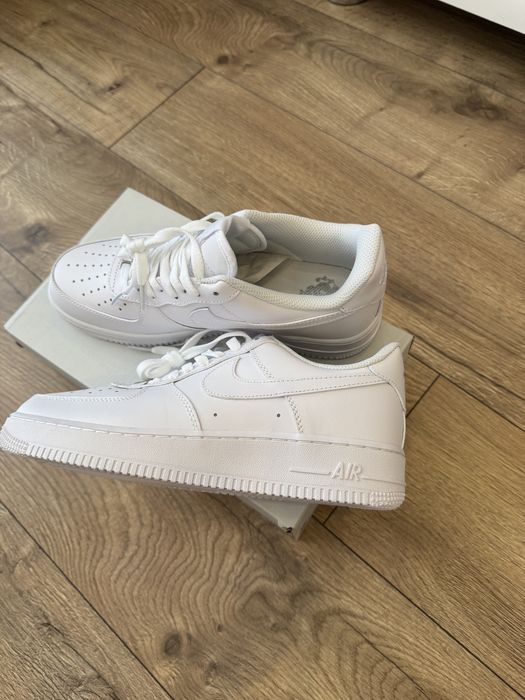 Nike air force 1 07 noi 41,42
