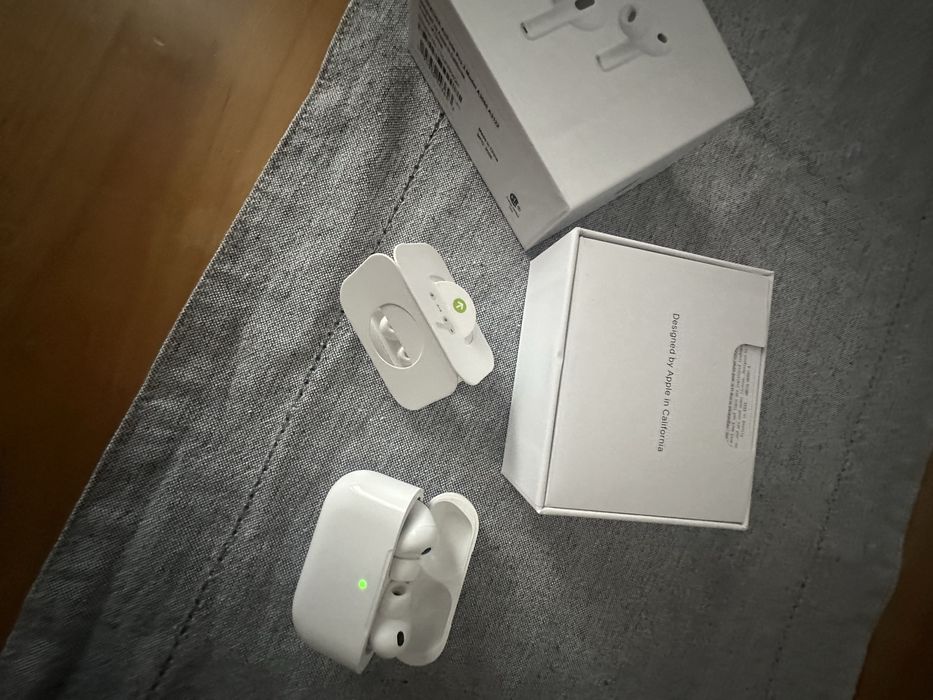 Vand air pods pro 3 originale cu garantie pana in 2027