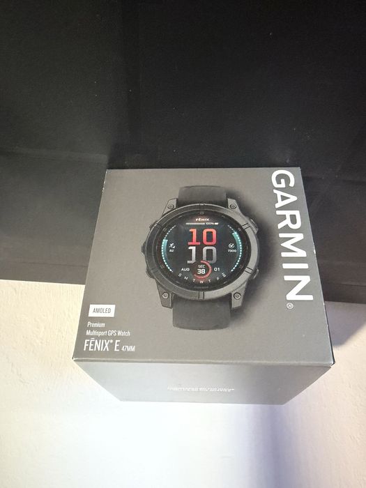 Garmin fenix E 47mm smart watch pe negru si pe silver