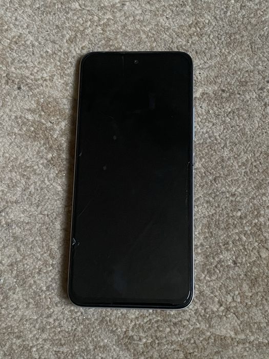 Продам телефон REDMI 12