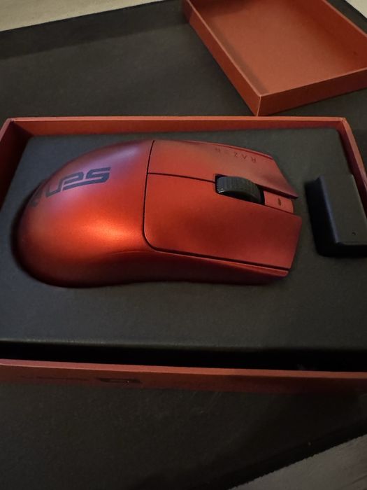 Razer viper v3 pro Santinels Edition