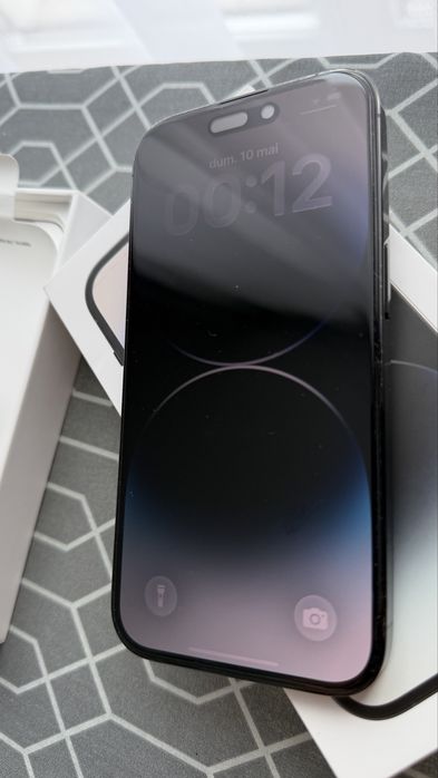 iPhone 14 pro 256 GB 87% baterie