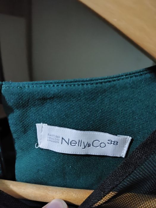 Продам платье 38 размер.