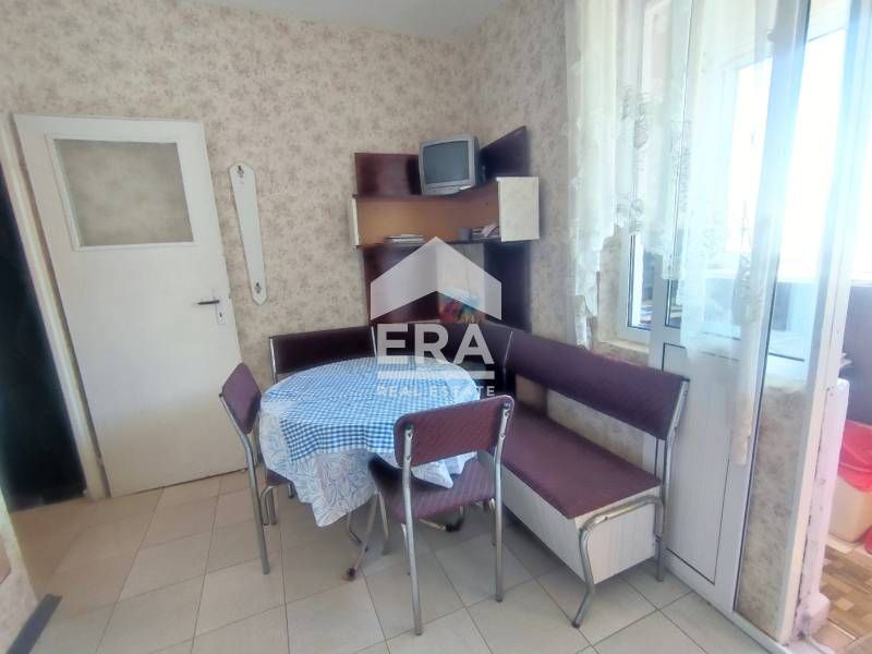 Страхотен апартамент до ритейл парк