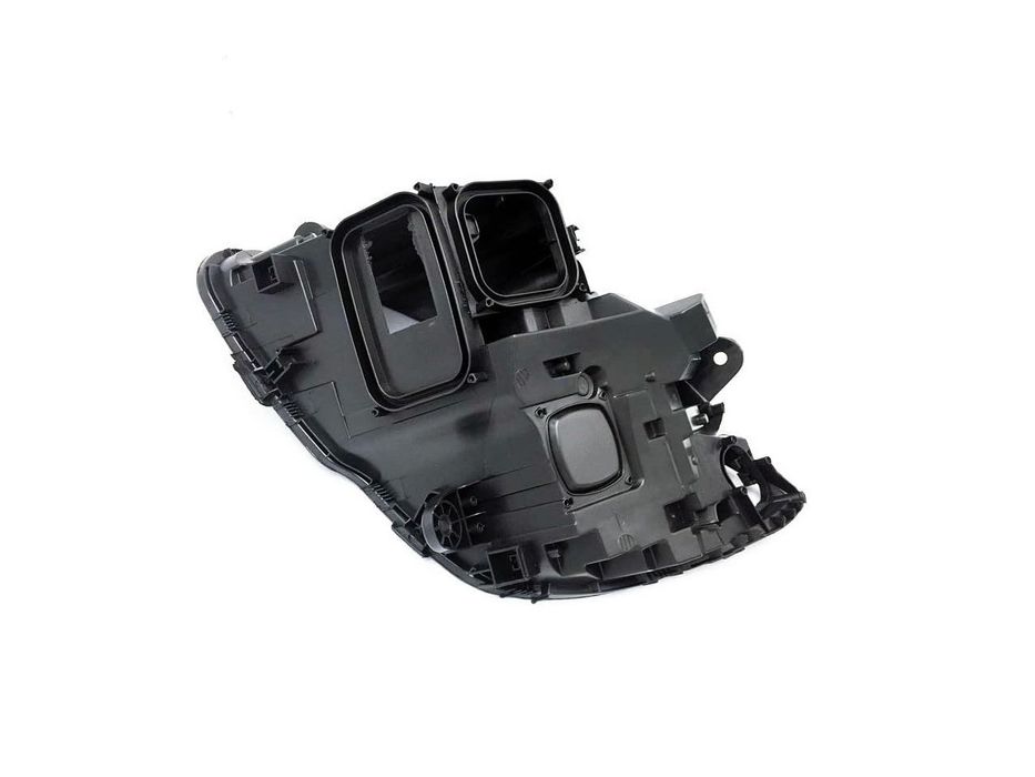Корпус за фар на Mercedes C-Class W205
