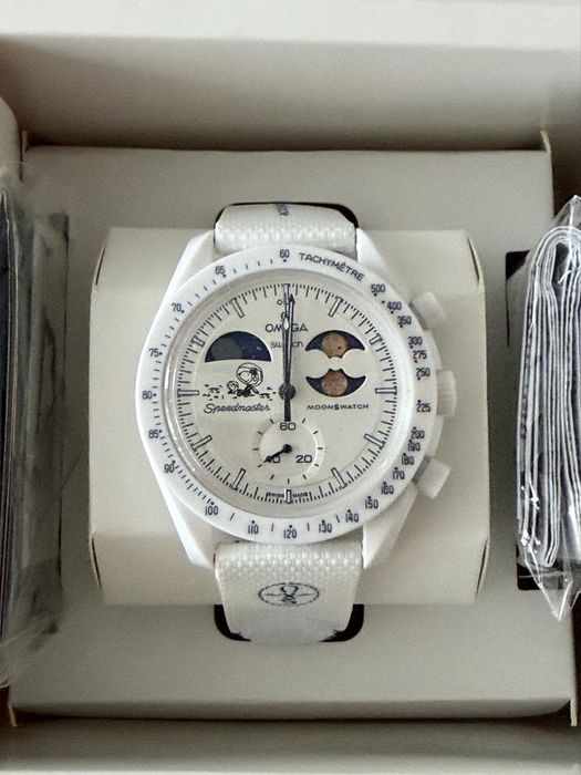 Omega x Swatch Mission To Earthphase Moonshine Gold “Cold Moon”