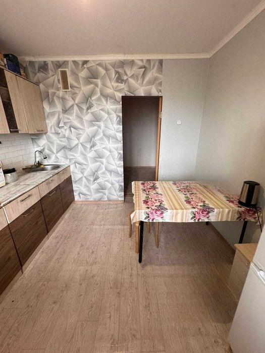 Продается 2 ком квартира мкр Кунаева