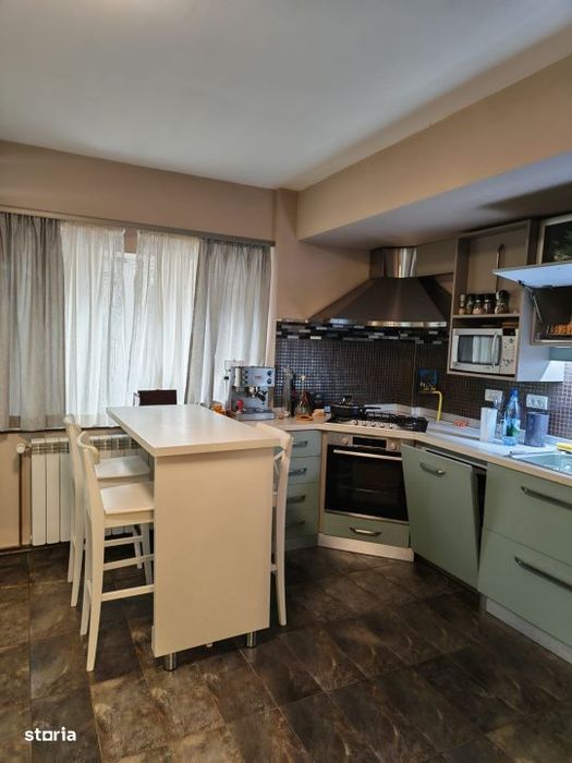 Apartament 5 camere | De Vanzare | Unirii | 2 Locuri Parcare