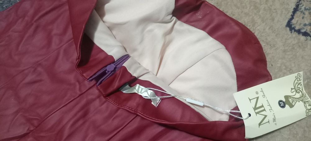 Кожаная платье бардовая