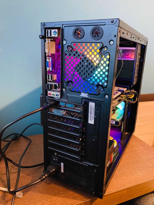 Геймърски Intel I7 3770s,RX 580 4GB,16GB RAM,128 GB SSD+1TB HDD WIFI