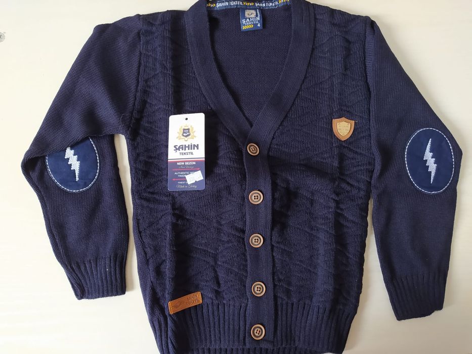 Мальчиковские кофточки