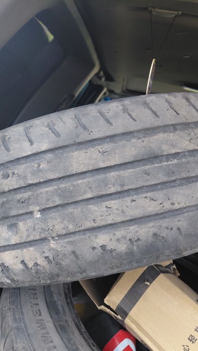 Шина  бу 215э60э16