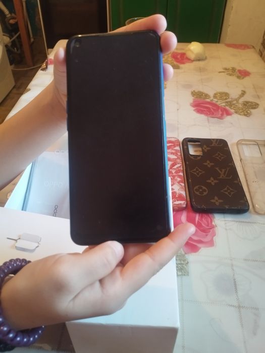 Телефон Oppo A54