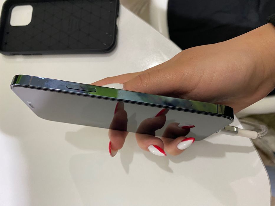 iPhone 12pro в отлично състояние