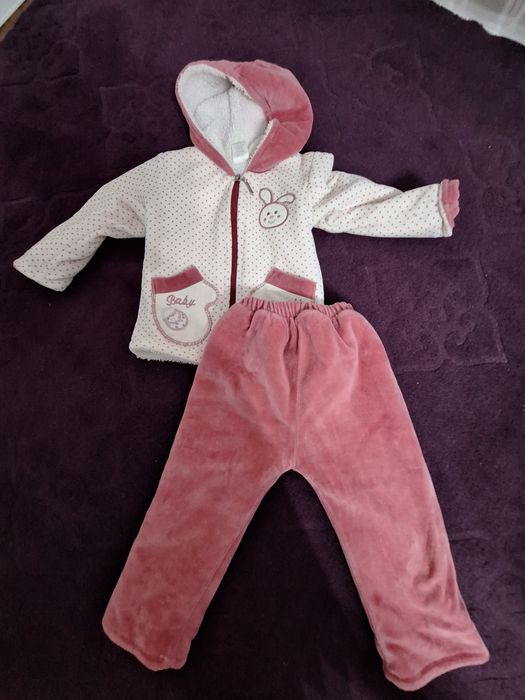 ВЕШИ ДЛЯ ДЕВоЧЕК на 4 годика хорошем состояние