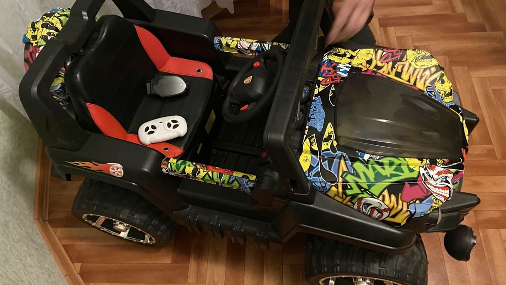 Продам машину для ребенка