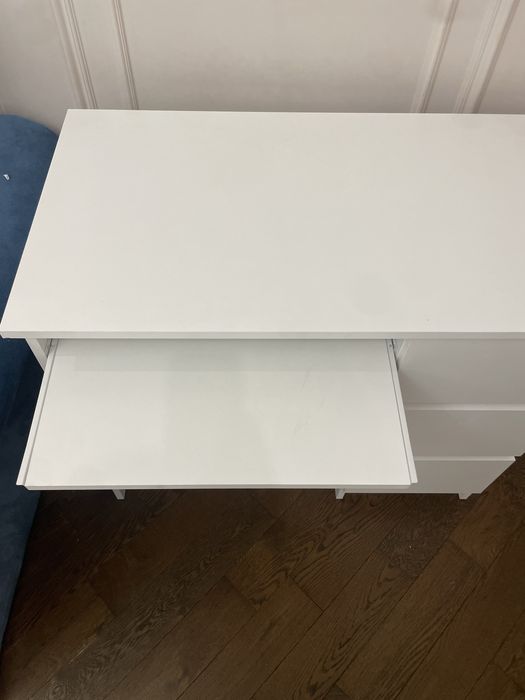 Продам ученический стол 90х50