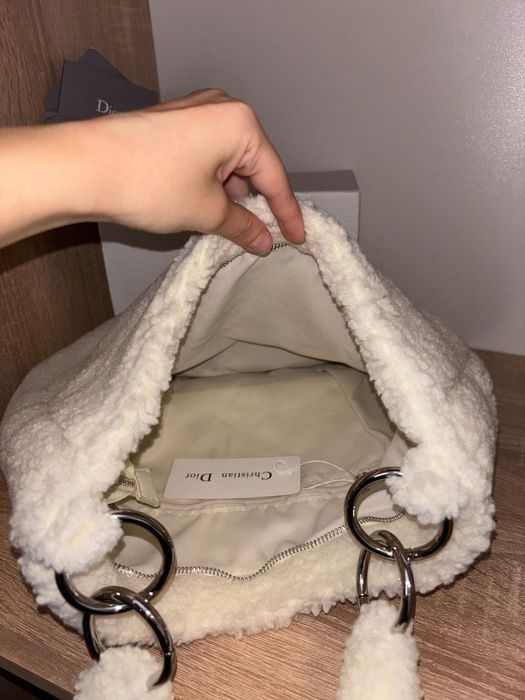 Geanta pufoasă C Di or noua