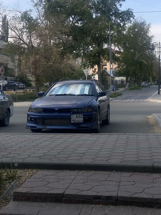 Митсубиси Легнум