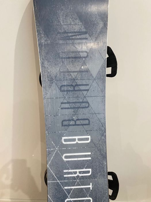 Placa BURTON wide 157 cm+ legaturi BURTON