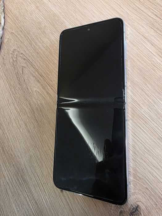 Samsung Z Flip 5