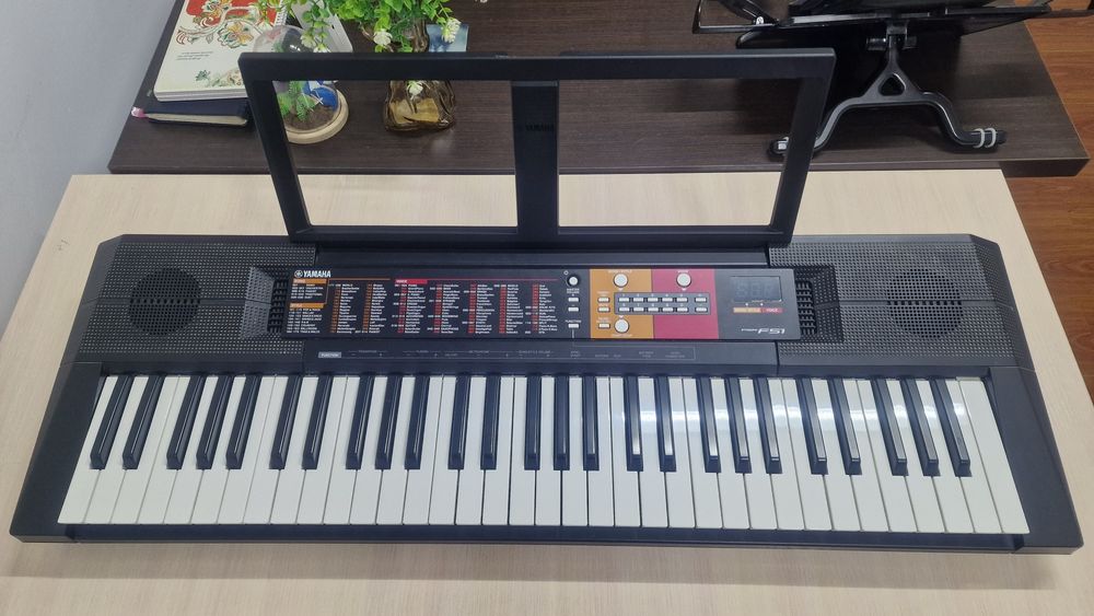 Синтезатор YAMAHA PSR`F51