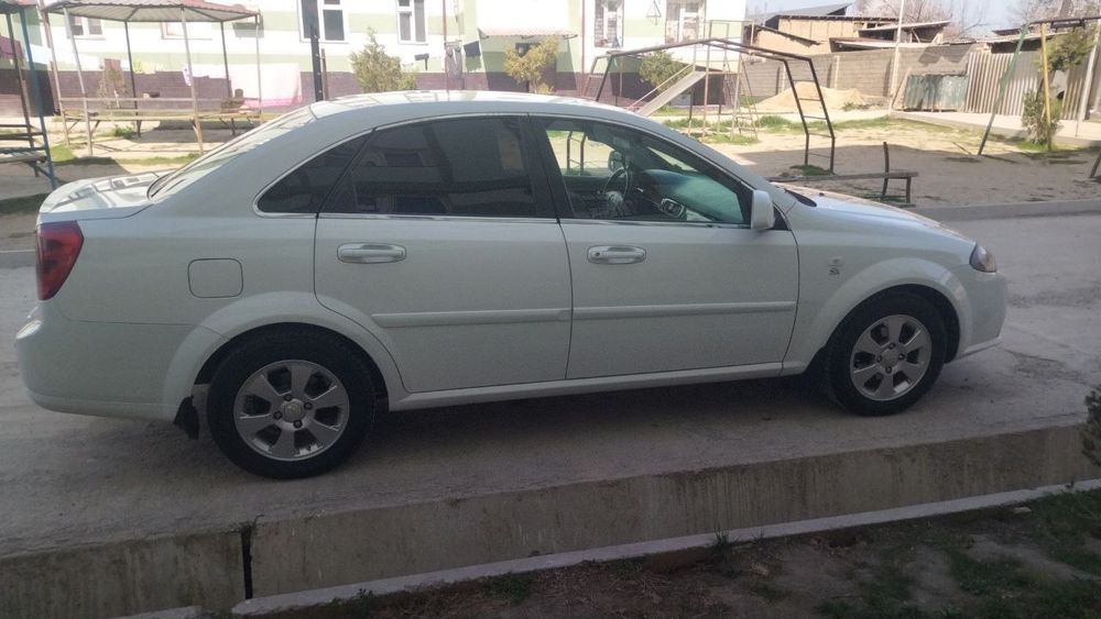 Lasetti avtomat sotiladi