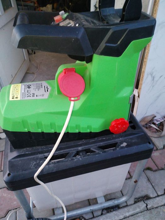 Tocător de crengi  2800  W