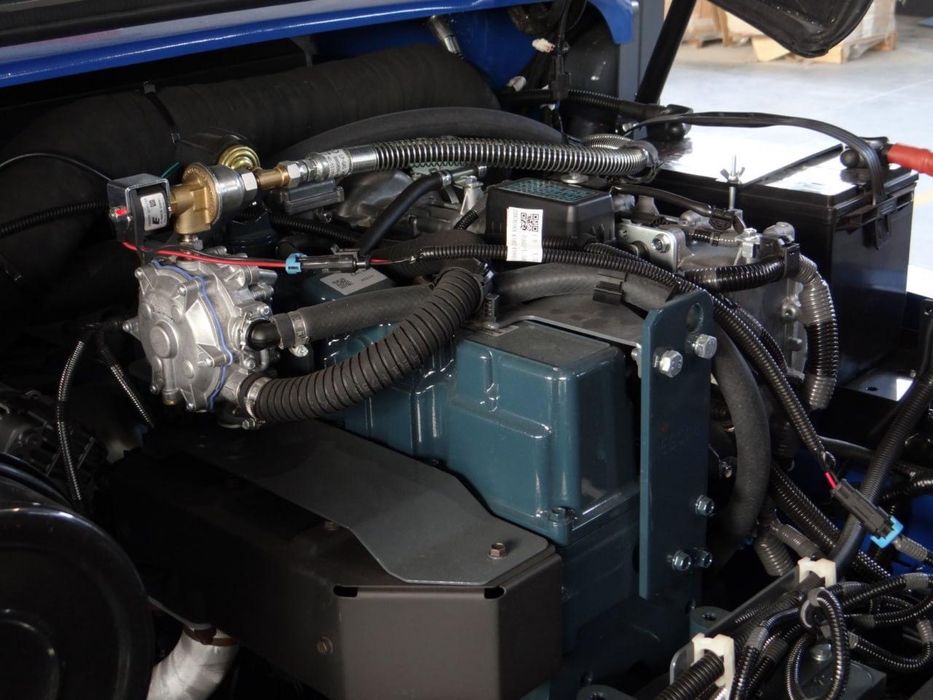 Вилочный погрузчик 4.5 тонн