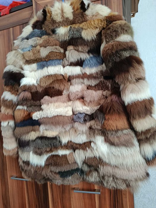 Шарено кожено палто от лисица естествен косъм размер М