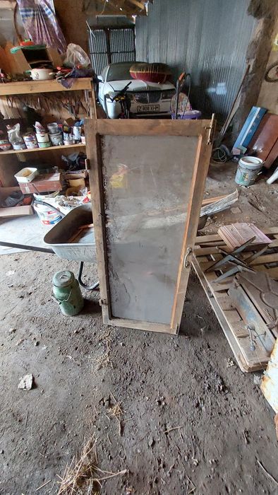 Продам двери окна