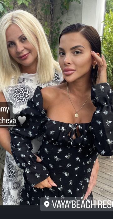 Красива рокля на H&M размер S
