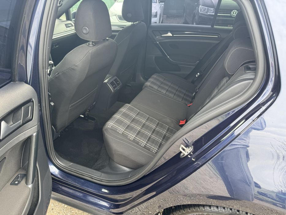 Vand sau schimb golf 7 GTD 2016 Diesel