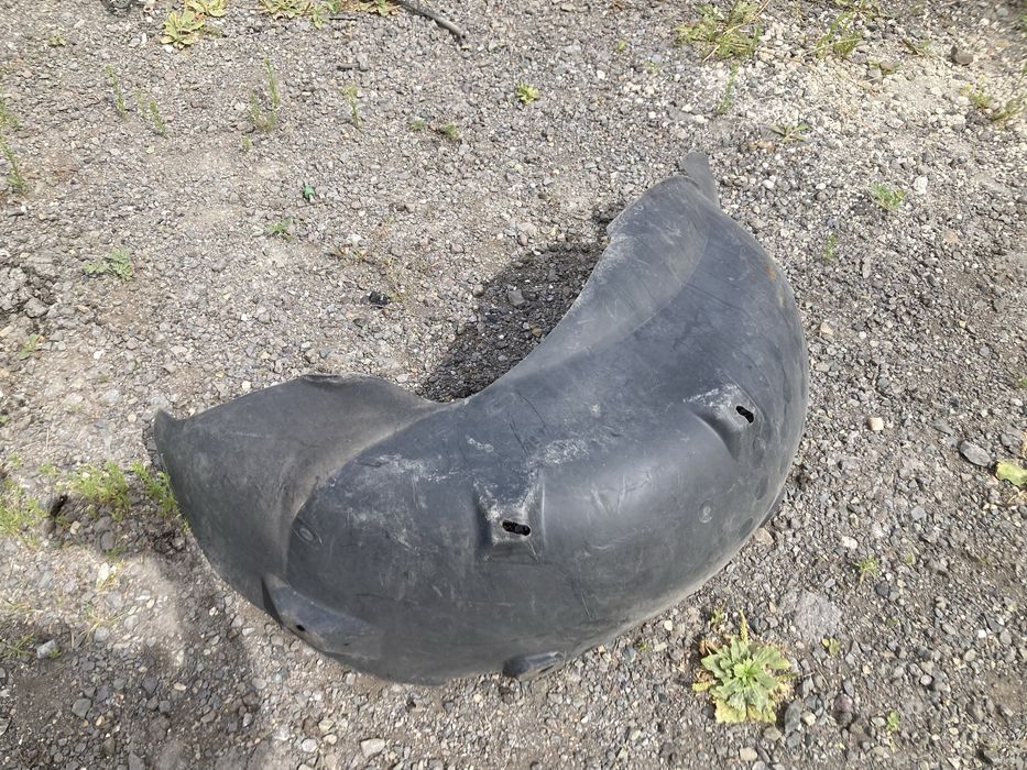 Подкрылок задний правый Мерседес ML W163 / Mercedes ML W163