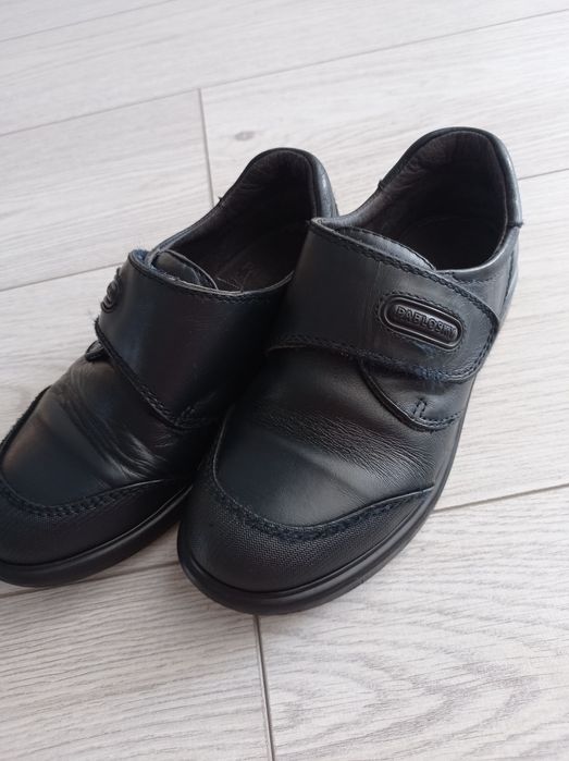 Кожаные туфли на мальчика