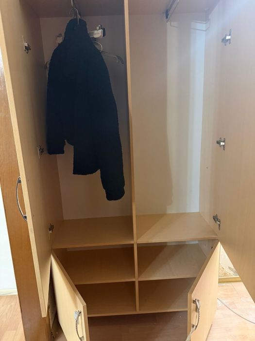 Продам шкаф в прихожую