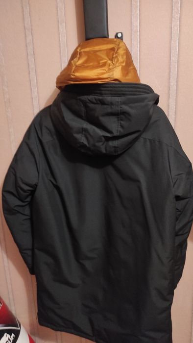 Продам зимнюю куртку