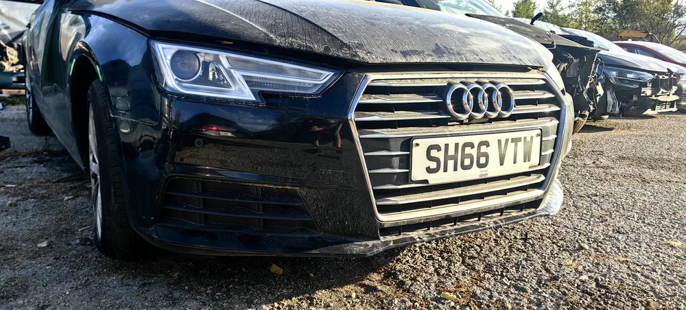 Предна броня Audi A4 B9 2017 г. оборудвана с решетки и парктроник