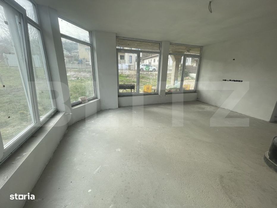 Casa individuala semifinisata, 4 camere, 10 ari teren si garaj