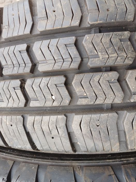 Гуми 215/75/16С Фулда