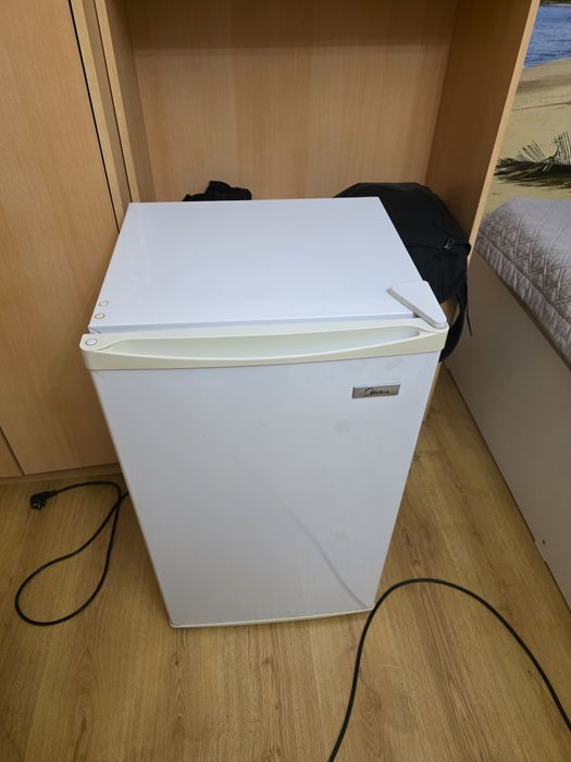 Холодильник Midea