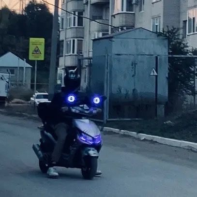 В продаже м8 серый цвет