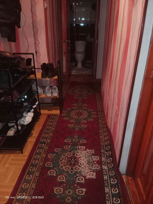 Возьму 1 девушку в квартиру срочно