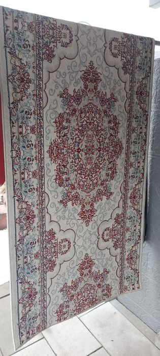 Поодам ковер 1.5х2.0