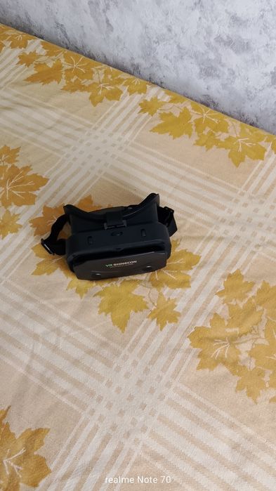 Продам очки виртуальной реальности VR (шлем)