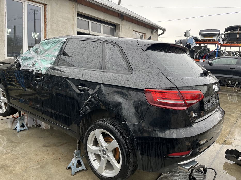 Spate complet Audi A3 8V Facelift 2017 Bara Haion Luneta Stop LY9B