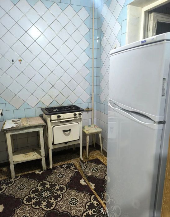 Сдам 2 х комнатную Метро Новза